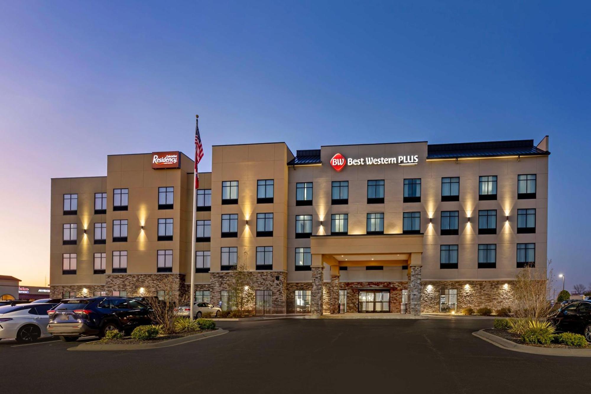 Best Western Plus Executive Residency Марион Экстерьер фото